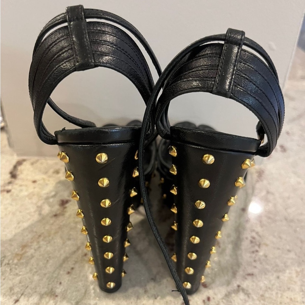 Gucci Black Leather Studded Platform Sandals with Gold Accents - Picture 3 of 3